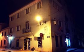 Rimavier Residence